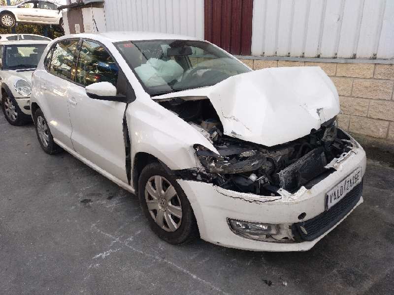 VOLKSWAGEN POLO (6R1)