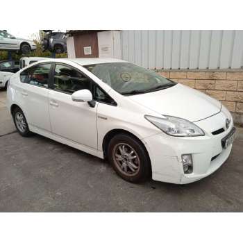 TOYOTA PRIUS (NHW30)