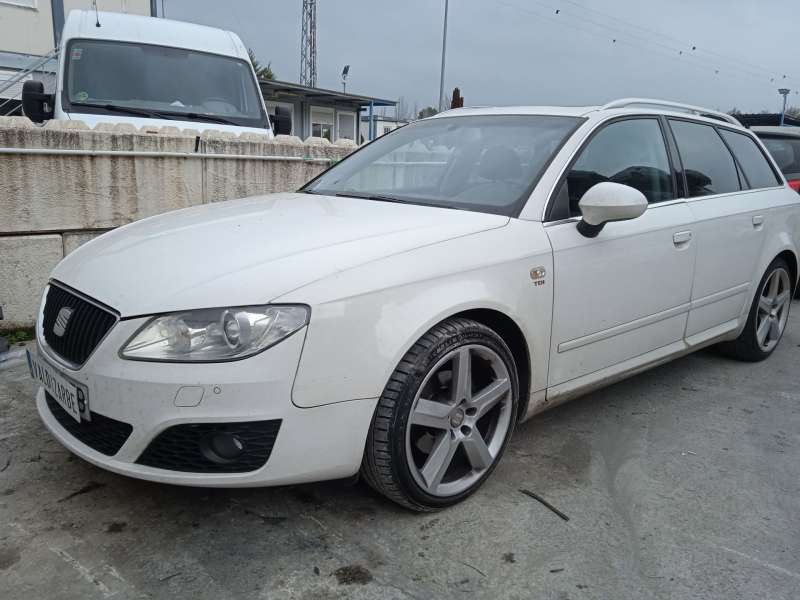 SEAT EXEO ST (3R5)