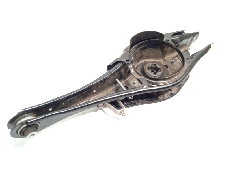 BRAZO SUSPENSION INFERIOR TRASERO DERECHO 5QA505311E 