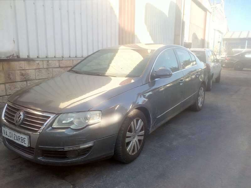 VOLKSWAGEN PASSAT BERLINA (3C2)