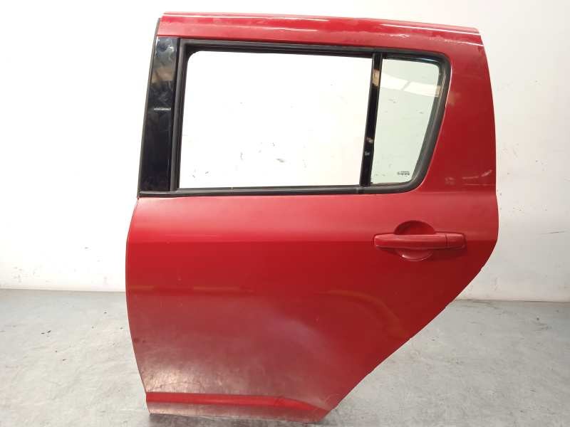 PUERTA TRASERA IZQUIERDA 6800462J00 