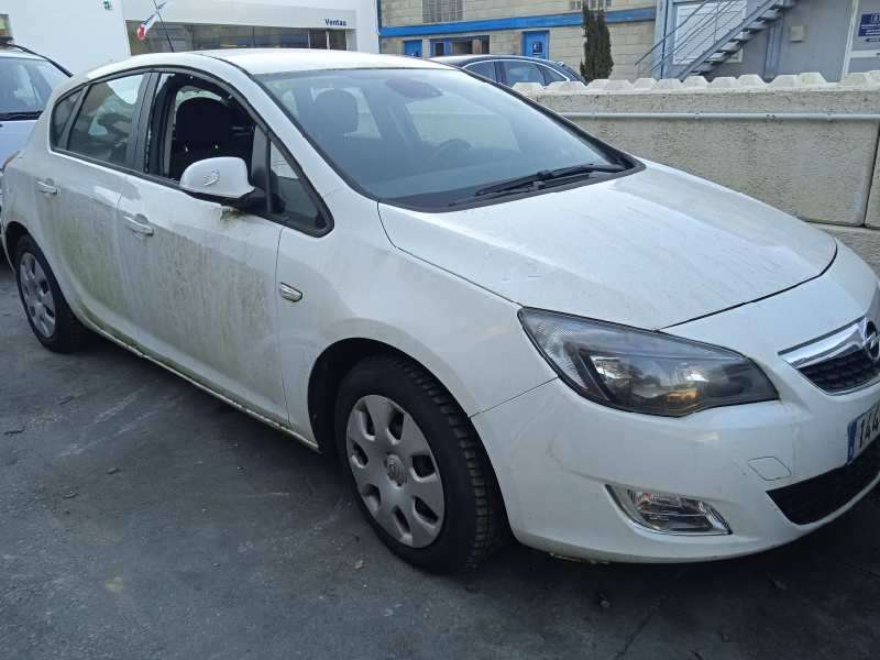 OPEL ASTRA J LIM.