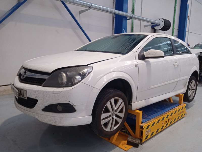 OPEL ASTRA H GTC (A04)