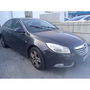opel insignia berlina del año 2011