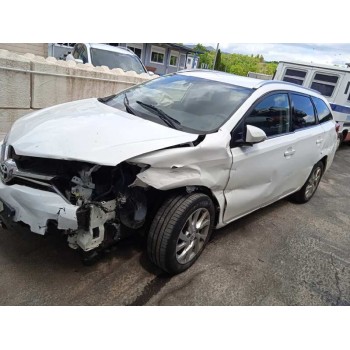 toyota auris touring sports (e18) del año 2015