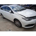 TOYOTA AURIS TOURING SPORTS (E18)