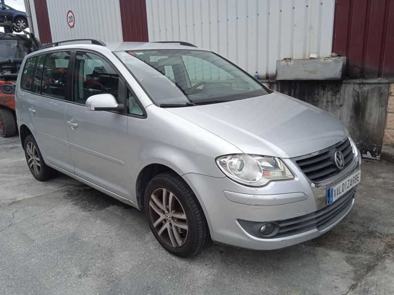 VOLKSWAGEN TOURAN (1T1, 1T2)