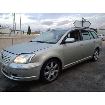 toyota avensis berlina (t25) del año 2005