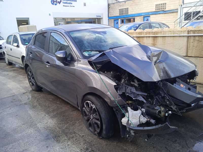 MAZDA 2 LIM. ()