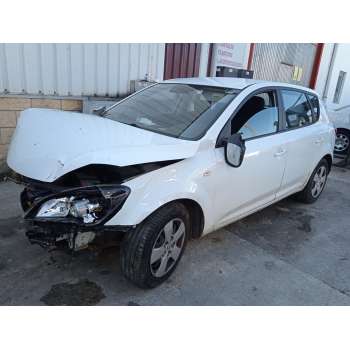KIA CEE'D Hatchback (ED) de desguace