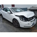 VOLVO V40 HATCHBACK (525)