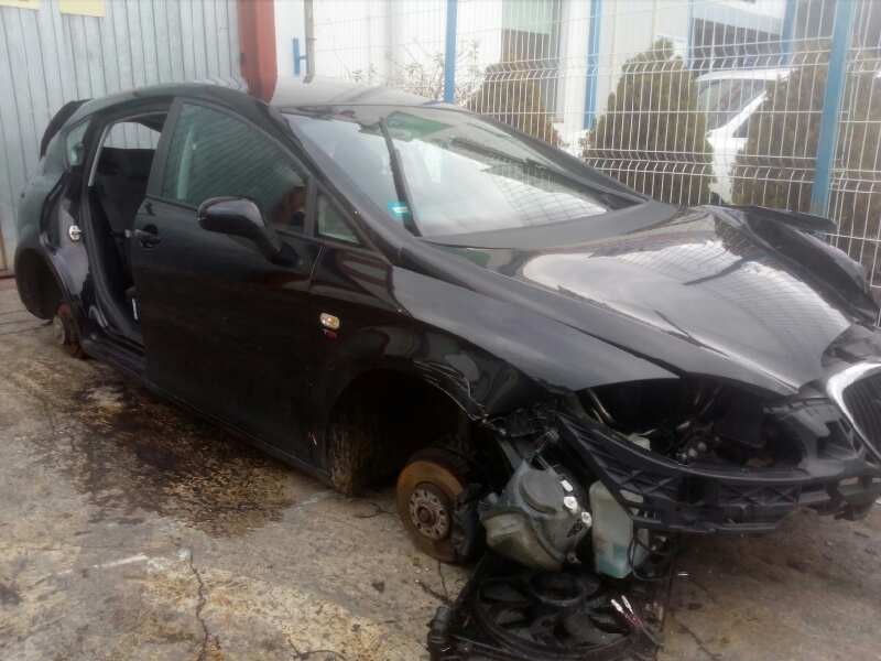 SEAT LEON (1P1)