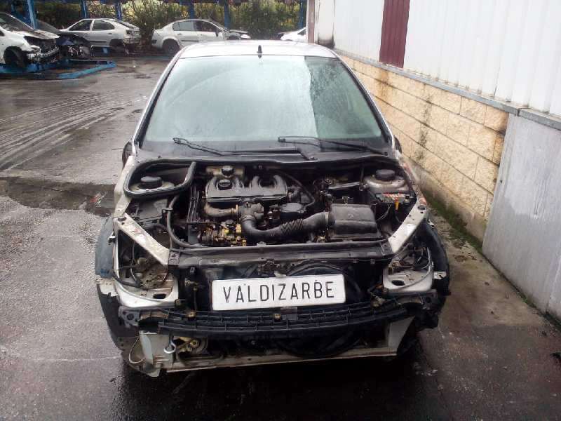 PEUGEOT 206 BERLINA