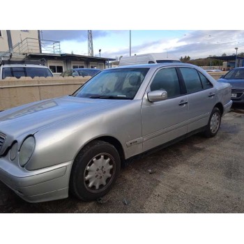 mercedes-benz clase e (w210) berlina diesel del año 1998
