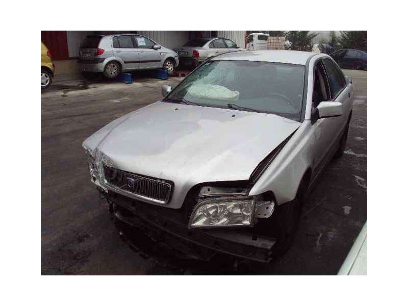 VOLVO S40 BERLINA