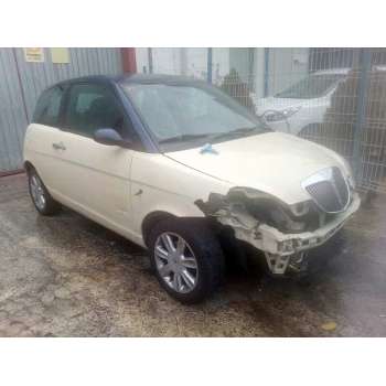 LANCIA YPSILON (101)