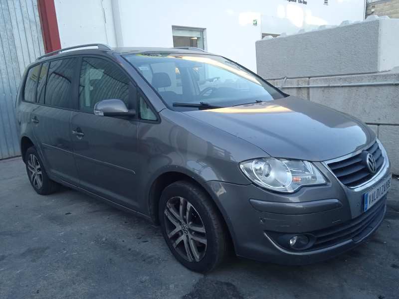 VOLKSWAGEN TOURAN (1T2)