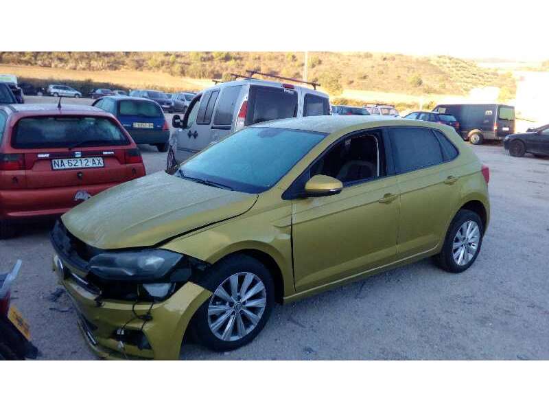 VOLKSWAGEN POLO (AW)