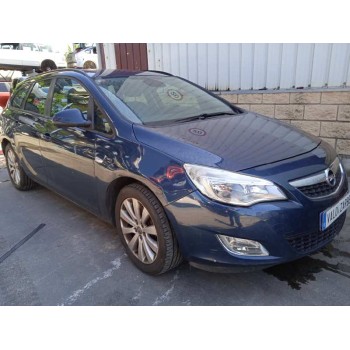 opel astra j sports tourer del año 2011