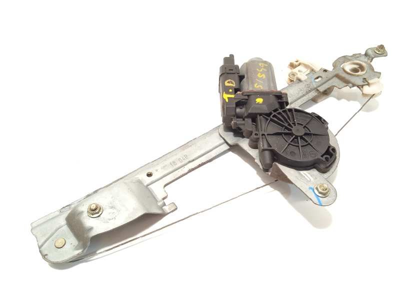 ELEVALUNAS TRASERO DERECHO 400750G 8201010934