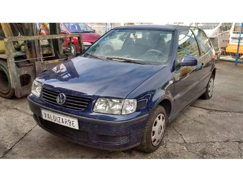 VOLKSWAGEN POLO BERLINA (6N2)