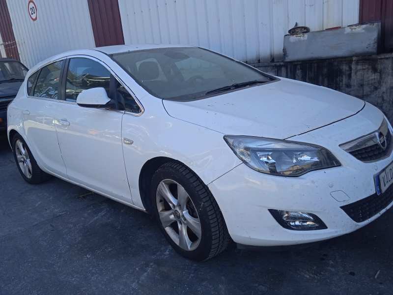 OPEL ASTRA J LIM.