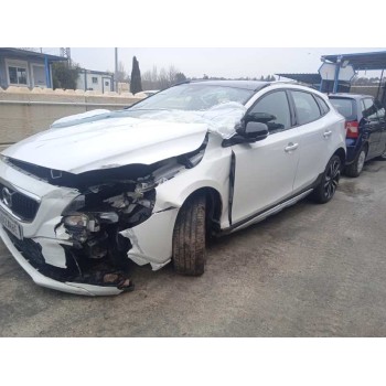 volvo v40 cross country del año 2016