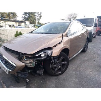 volvo v40 del año 2014