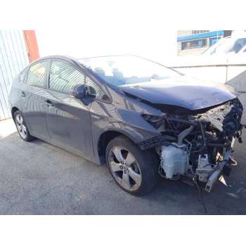 TOYOTA PRIUS (NHW30)