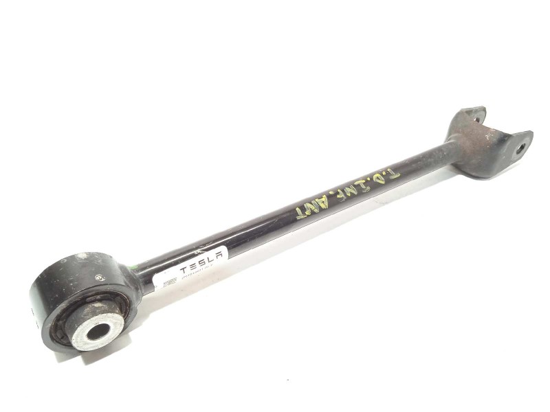 BRAZO SUSPENSION INFERIOR TRASERO DERECHO 104444100F 