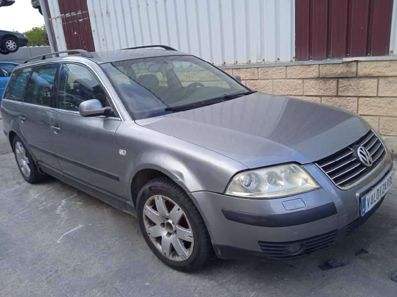 VOLKSWAGEN PASSAT VARIANT (3B6)