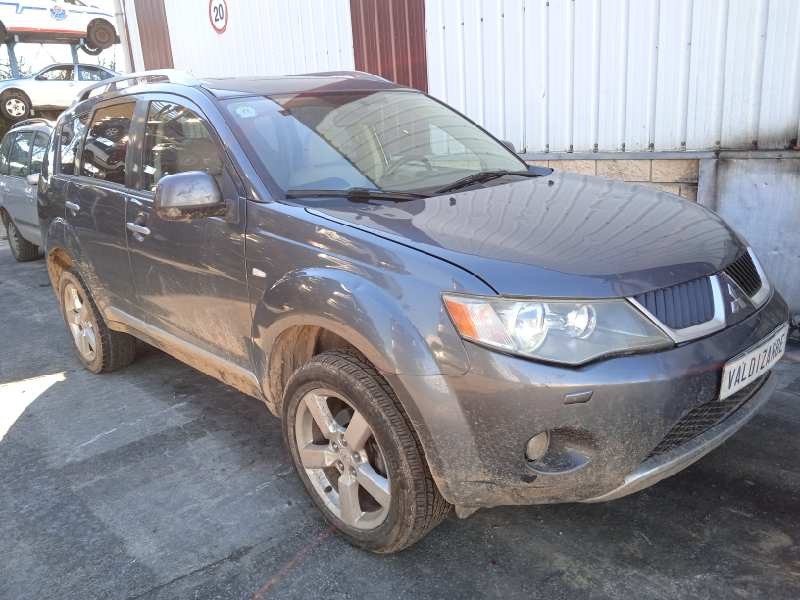 MITSUBISHI OUTLANDER (CW0)
