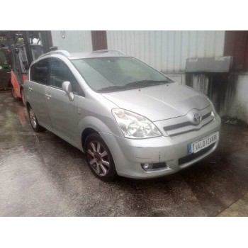 toyota corolla verso (r1) del año 2004