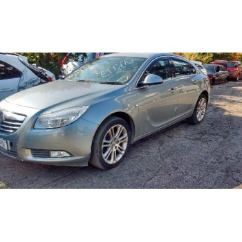 opel insignia berlina del año 2011