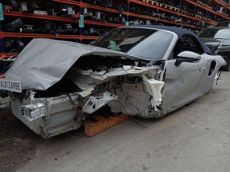 PORSCHE 911 DESCAPOTABLE (992)