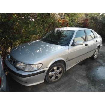 saab 9-3 berlina del año 2000