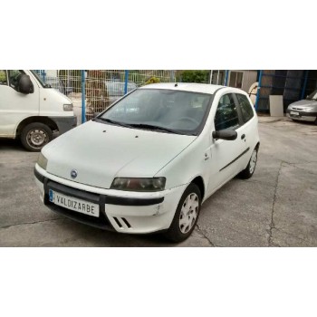 FIAT PUNTO BERLINA (188)