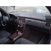 mercedes-benz clase e (w210) del año 2001