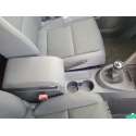 VOLKSWAGEN TOURAN (1T2)