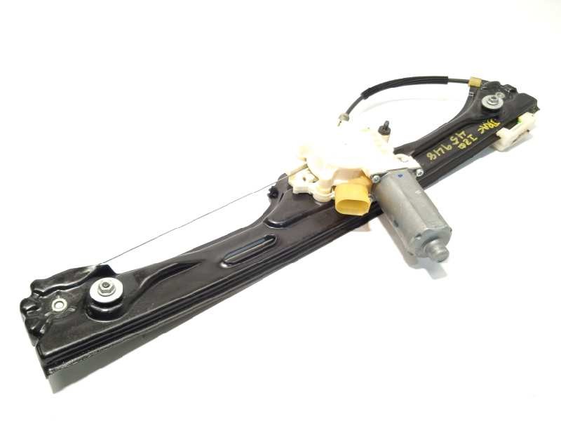 ELEVALUNAS TRASERO IZQUIERDO 6967261 0130821460