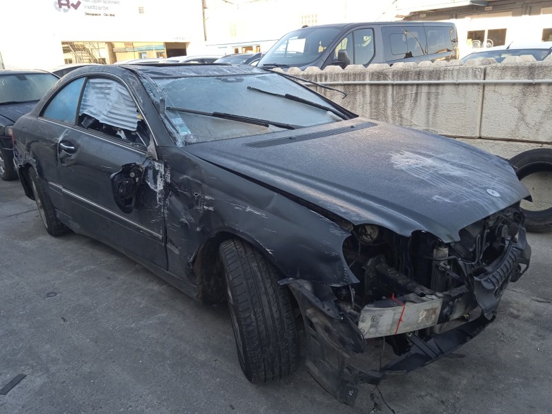 MERCEDES-BENZ CLK (C209)