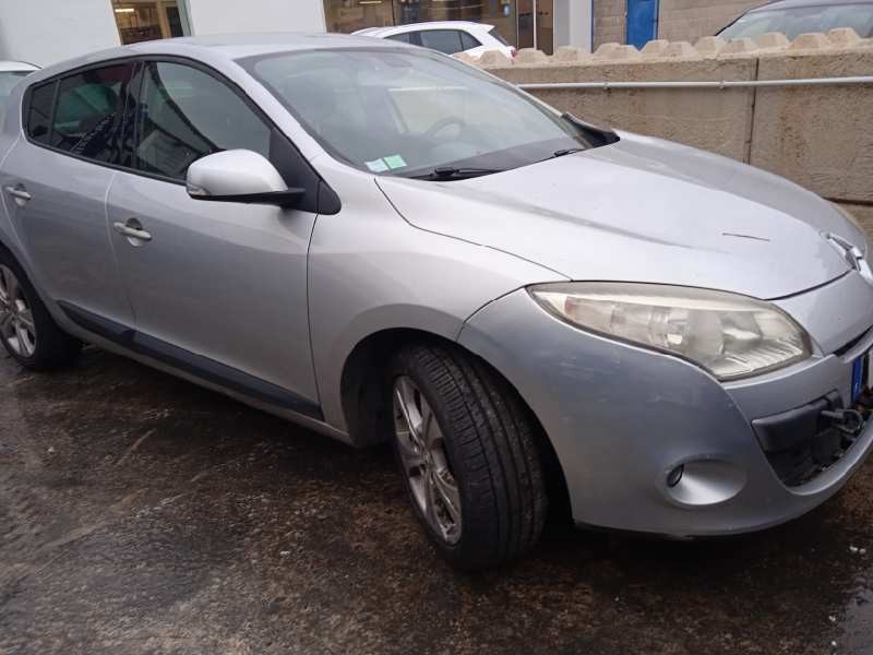 RENAULT MEGANE III BERLINA 5 P