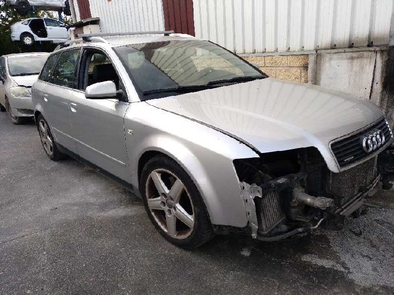 AUDI A4 AVANT (8E)