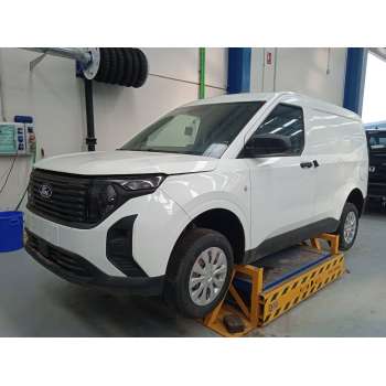 FORD TRANSIT COURIER B460 Furgoneta/monovolumen de desguace