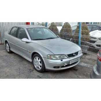 OPEL VECTRA B BERLINA