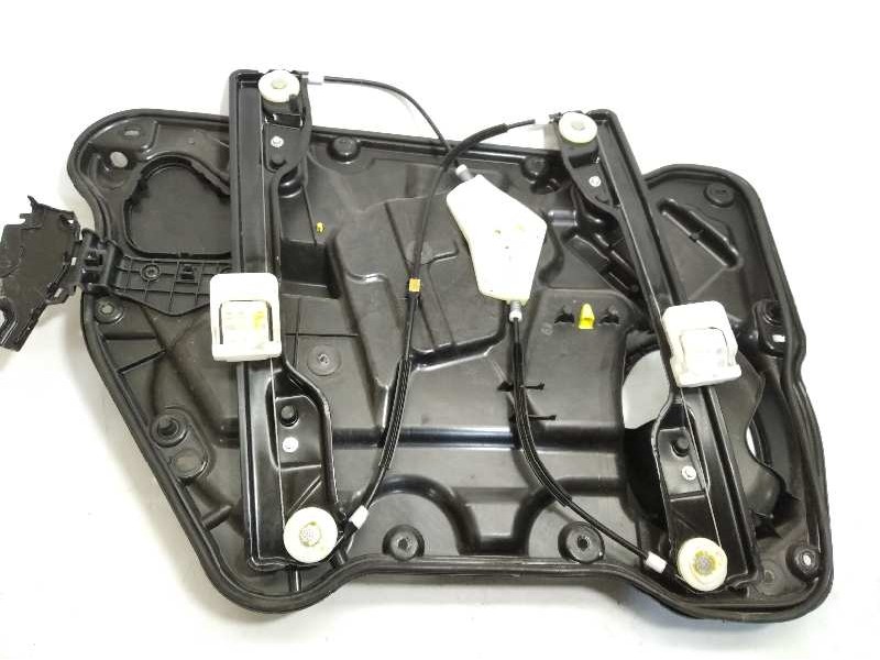 ELEVALUNAS DELANTERO DERECHO 140826 K68103378AB K68043734AA
