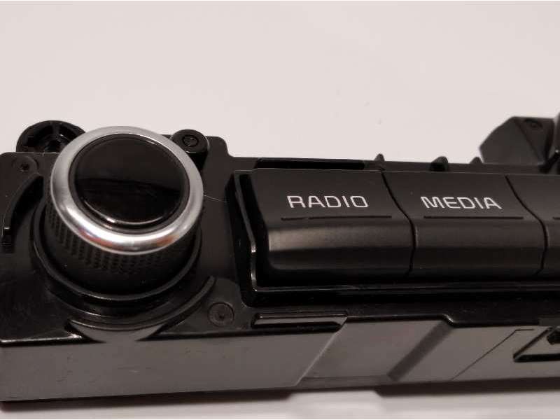 Recambio de mando multifuncion para kia sportage basic 2wd referencia OEM IAM D996569210  D996568020 4