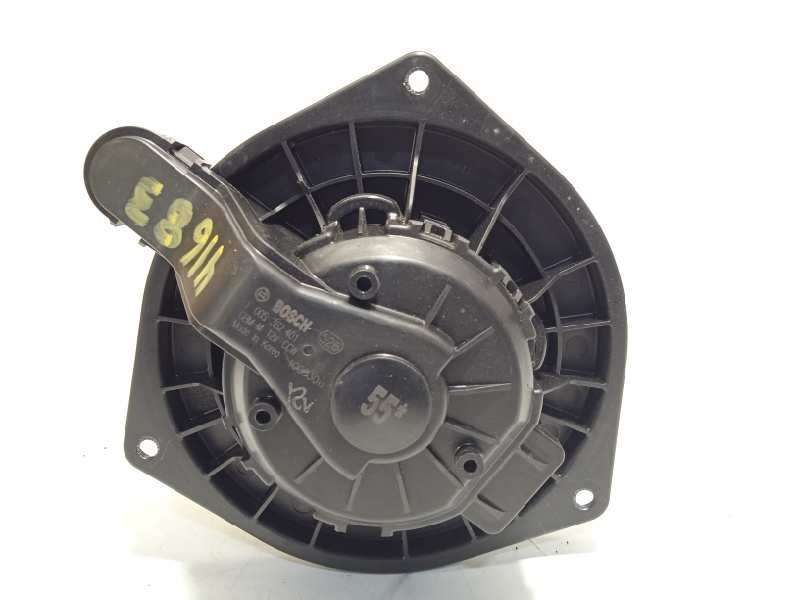 Recambio de motor calefaccion para ssangyong korando 2.0 td cat referencia OEM IAM F00S3B2401  6811734000 2