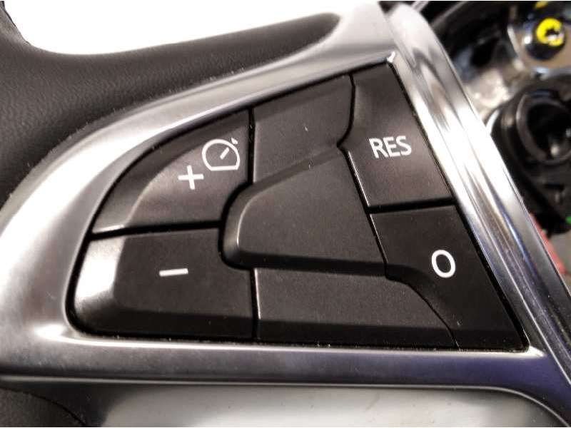 Recambio de volante para dacia duster ii referencia OEM IAM 484007487R  2018886Z67 2